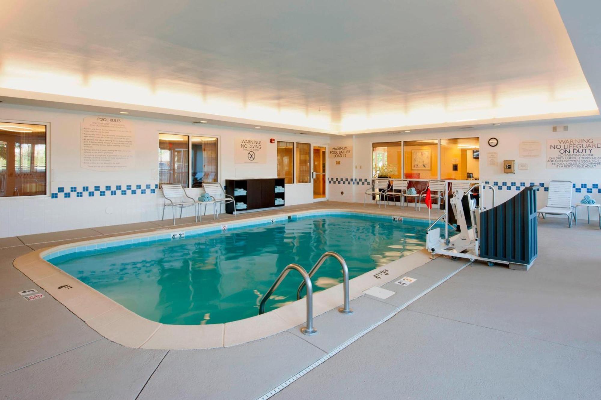 Fairfield Inn & Suites By Marriott בלומינגטון מראה חיצוני תמונה