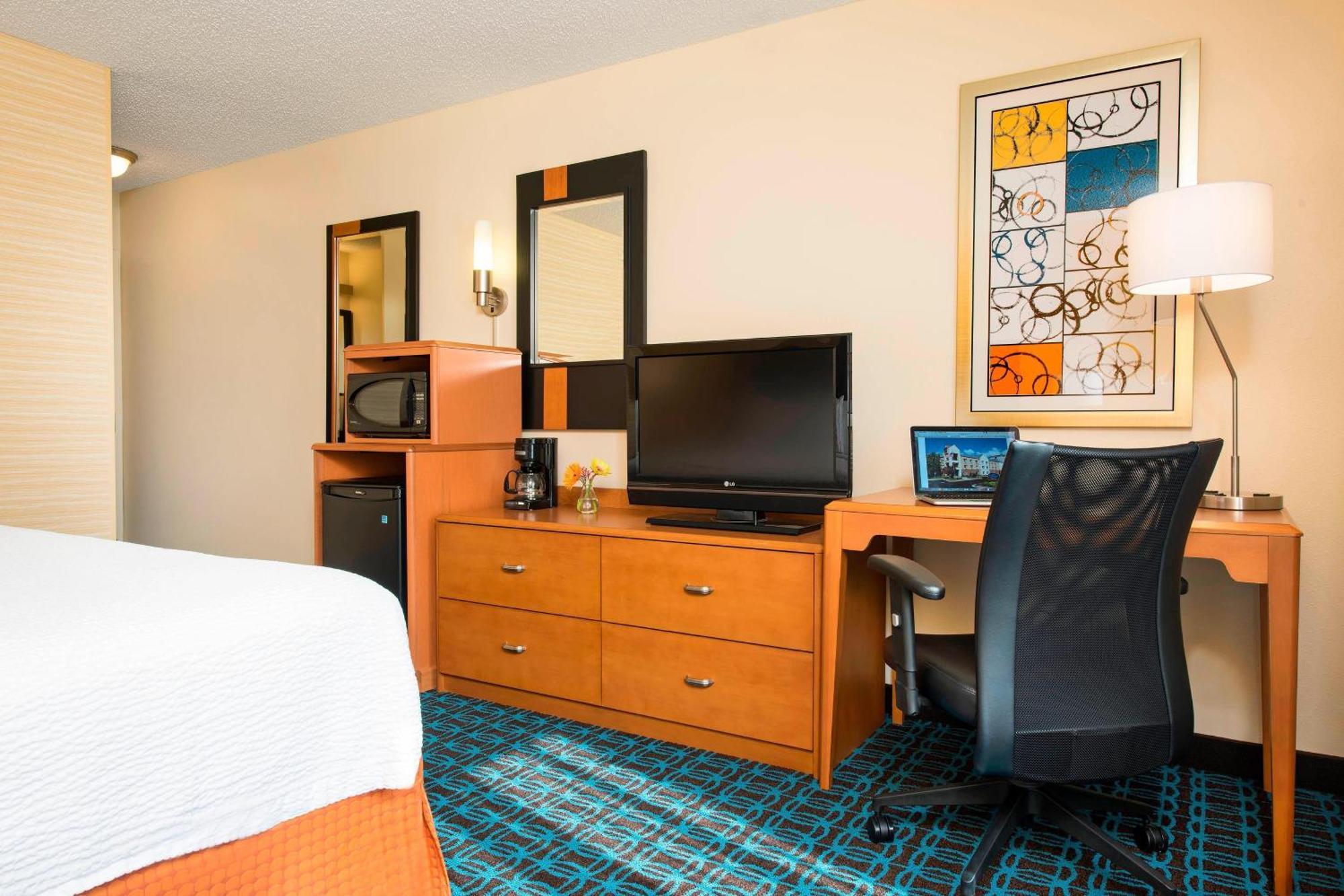 Fairfield Inn & Suites By Marriott בלומינגטון מראה חיצוני תמונה
